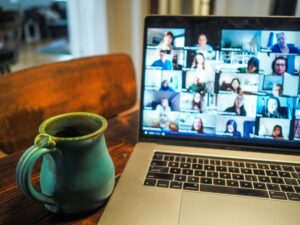 Read more about the article Why Online Communities Are Becoming More Niche