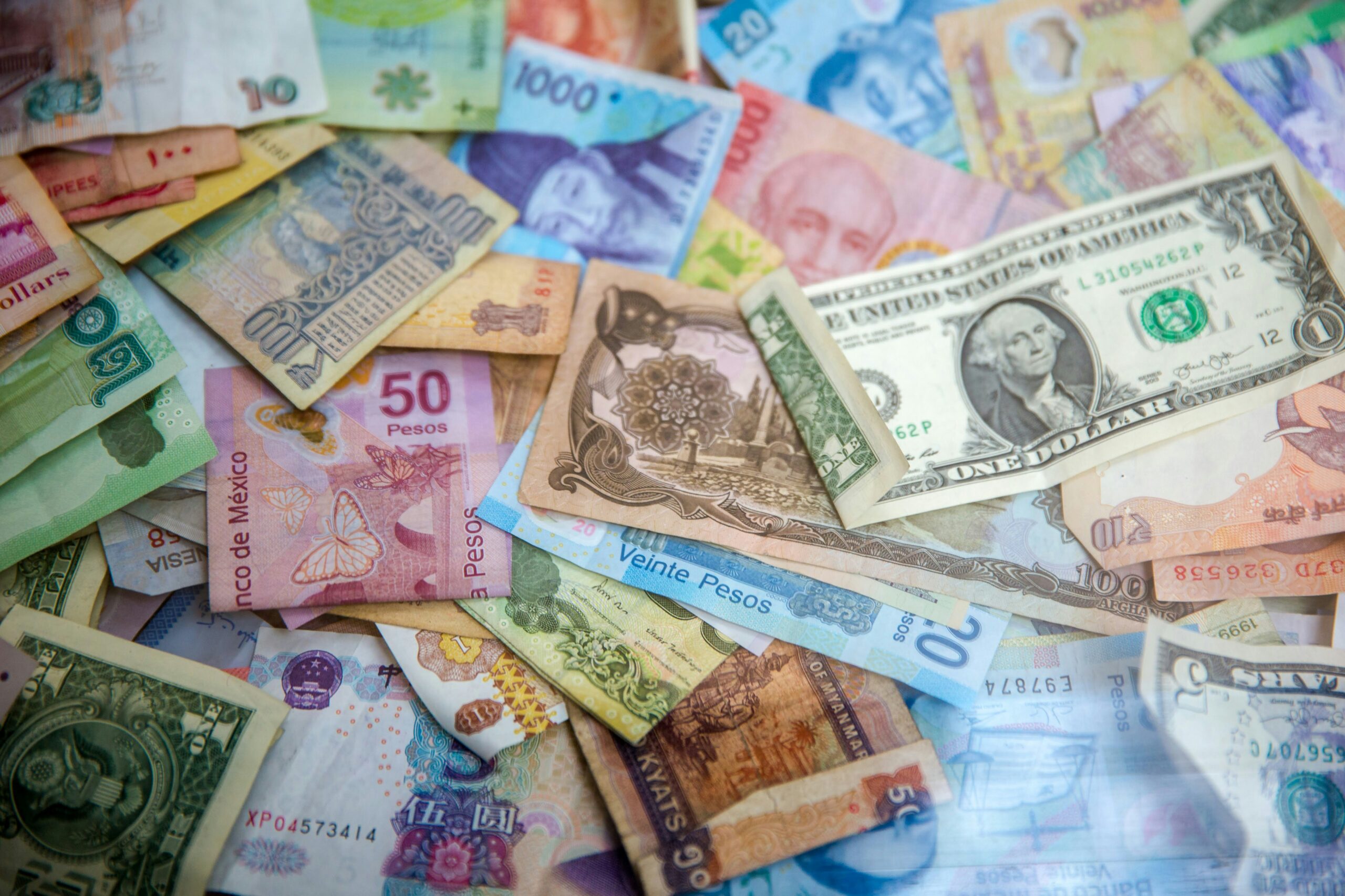 Read more about the article Why the World Uses Different Currencies